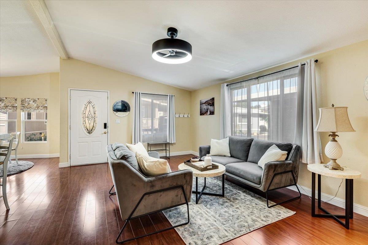 Detail Gallery Image 17 of 55 For 444 Whispering Pines Dr #18,  Scotts Valley,  CA 95066 - 3 Beds | 2 Baths