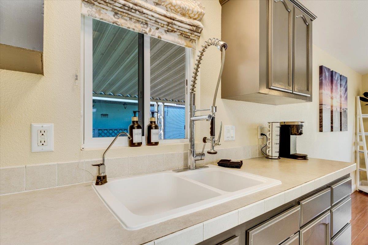 Detail Gallery Image 25 of 55 For 444 Whispering Pines Dr #18,  Scotts Valley,  CA 95066 - 3 Beds | 2 Baths