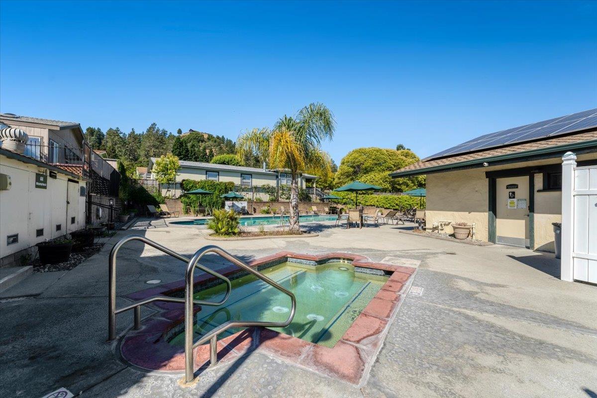 Detail Gallery Image 49 of 55 For 444 Whispering Pines Dr #18,  Scotts Valley,  CA 95066 - 3 Beds | 2 Baths