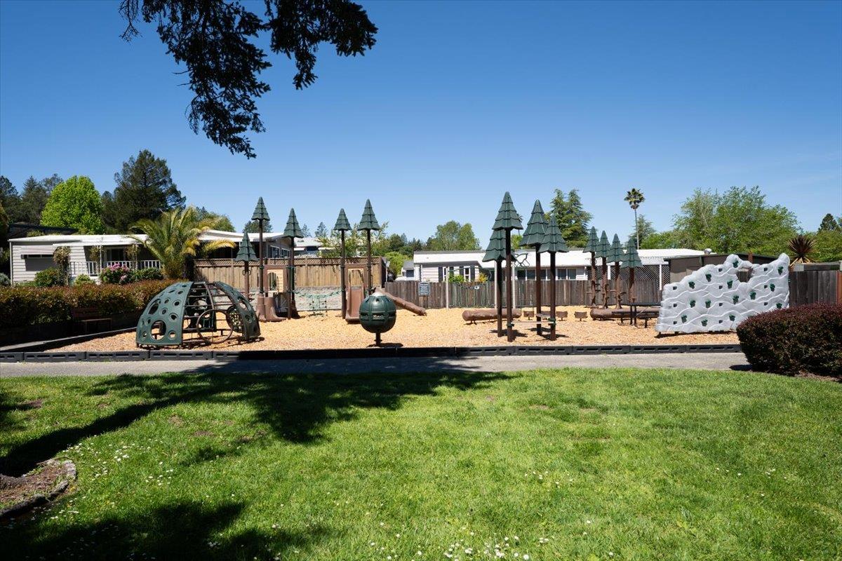 Detail Gallery Image 50 of 55 For 444 Whispering Pines Dr #18,  Scotts Valley,  CA 95066 - 3 Beds | 2 Baths