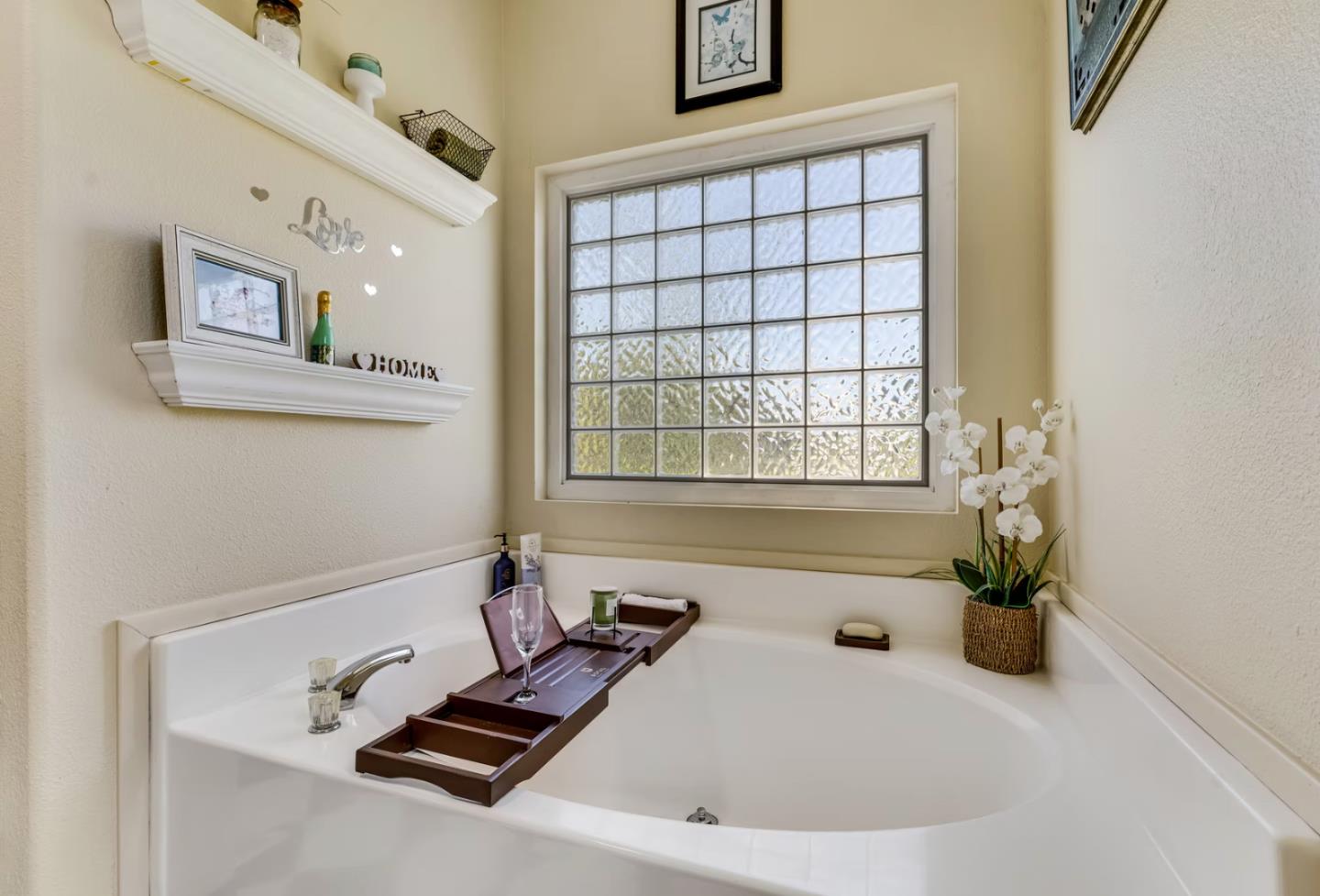 Detail Gallery Image 6 of 55 For 444 Whispering Pines Dr #18,  Scotts Valley,  CA 95066 - 3 Beds | 2 Baths
