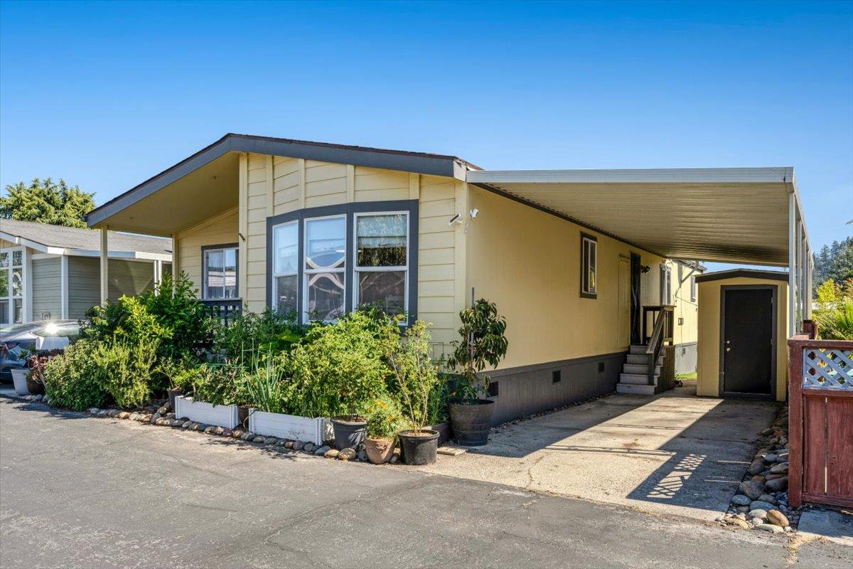 Detail Gallery Image 9 of 55 For 444 Whispering Pines Dr #18,  Scotts Valley,  CA 95066 - 3 Beds | 2 Baths