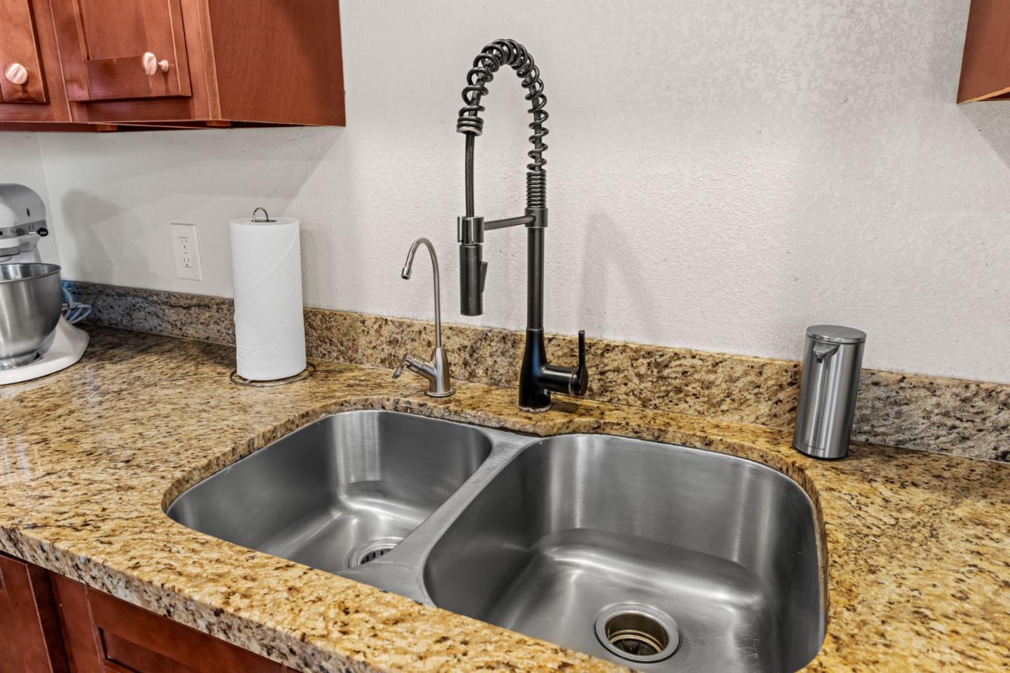 Detail Gallery Image 12 of 29 For 1868 Lowell St, Seaside,  CA 93955 - 3 Beds | 1 Baths