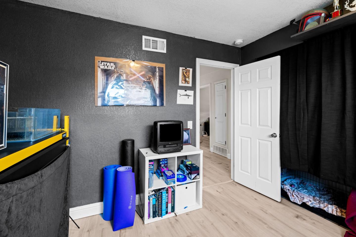 Detail Gallery Image 18 of 29 For 1868 Lowell St, Seaside,  CA 93955 - 3 Beds | 1 Baths