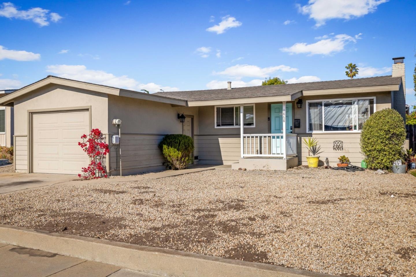 Detail Gallery Image 2 of 29 For 1868 Lowell St, Seaside,  CA 93955 - 3 Beds | 1 Baths