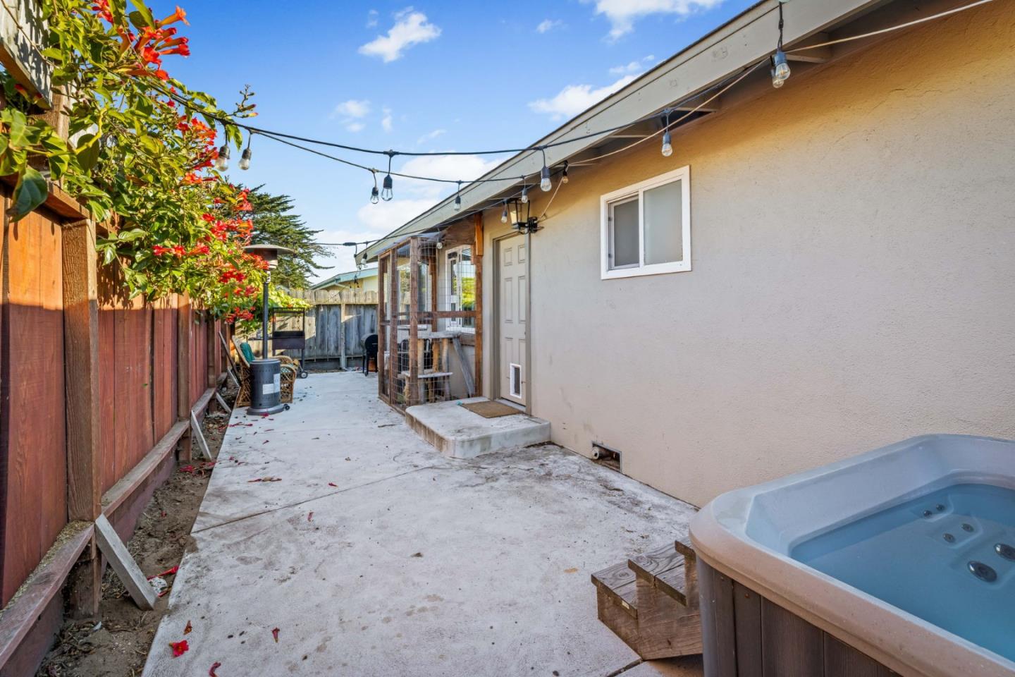 Detail Gallery Image 23 of 29 For 1868 Lowell St, Seaside,  CA 93955 - 3 Beds | 1 Baths