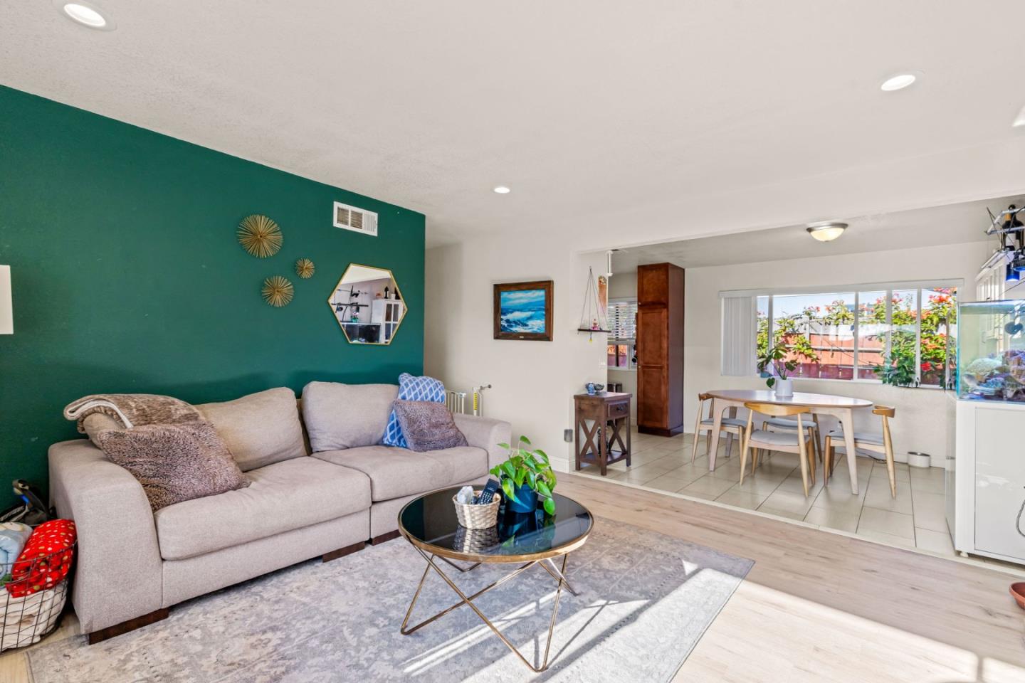 Detail Gallery Image 7 of 29 For 1868 Lowell St, Seaside,  CA 93955 - 3 Beds | 1 Baths