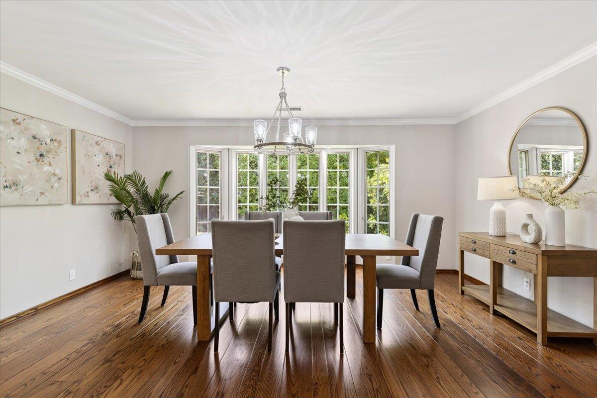 Detail Gallery Image 13 of 28 For 471 Claremont Way, Menlo Park,  CA 94025 - 4 Beds | 2 Baths