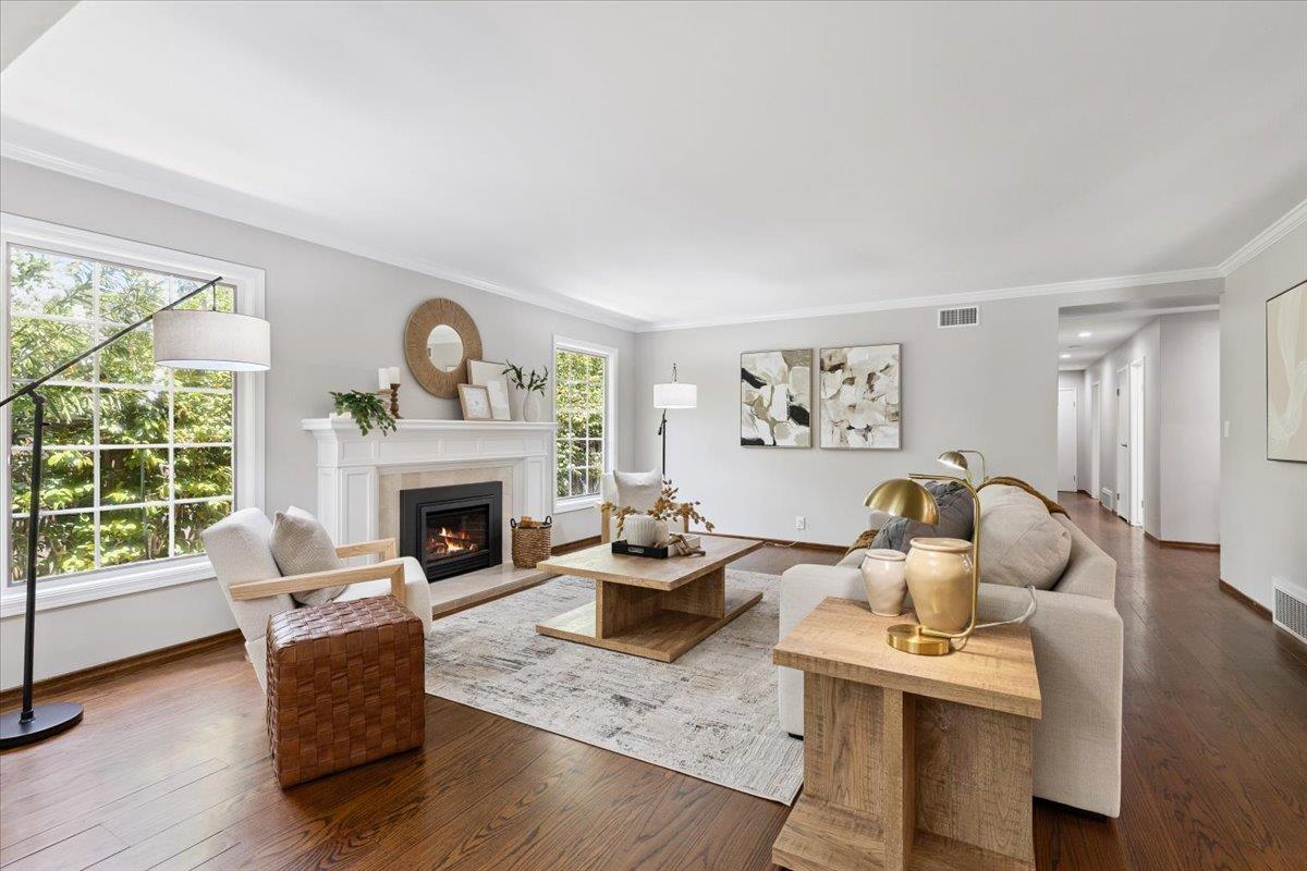 Detail Gallery Image 14 of 28 For 471 Claremont Way, Menlo Park,  CA 94025 - 4 Beds | 2 Baths