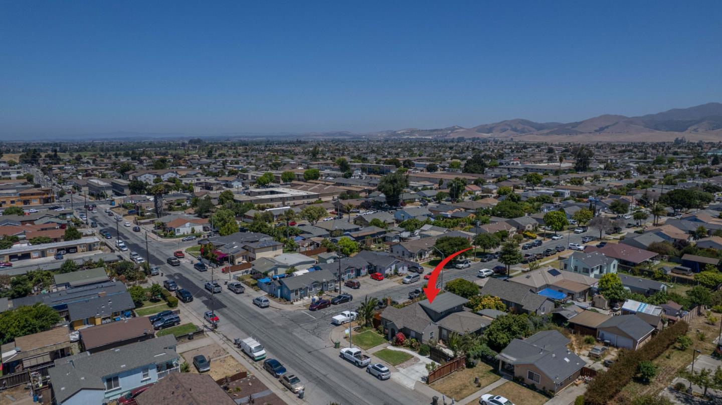 Detail Gallery Image 2 of 37 For 1117 Garner Ave, Salinas,  CA 93905 - 4 Beds | 2 Baths