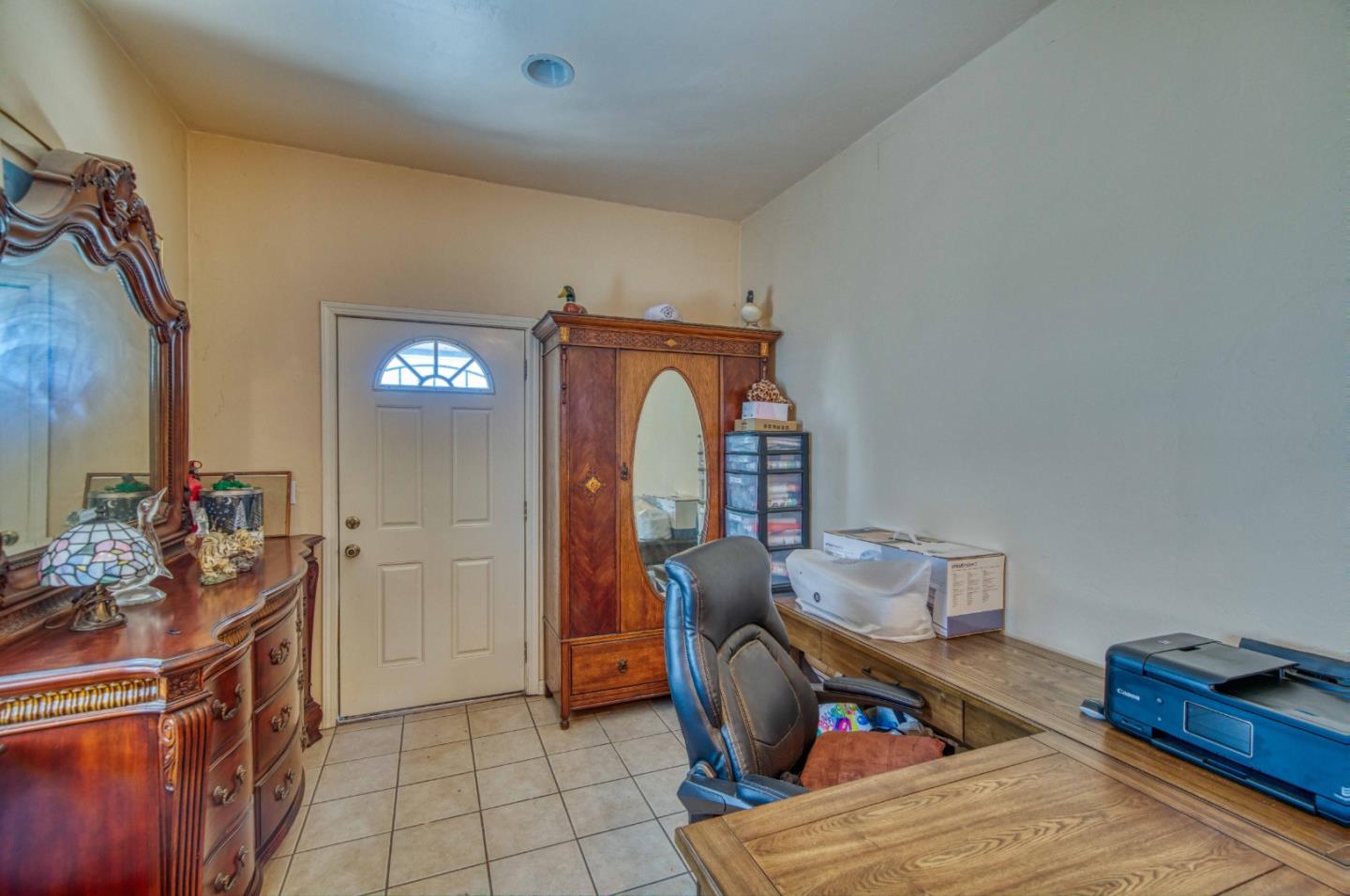 Detail Gallery Image 20 of 37 For 1117 Garner Ave, Salinas,  CA 93905 - 4 Beds | 2 Baths
