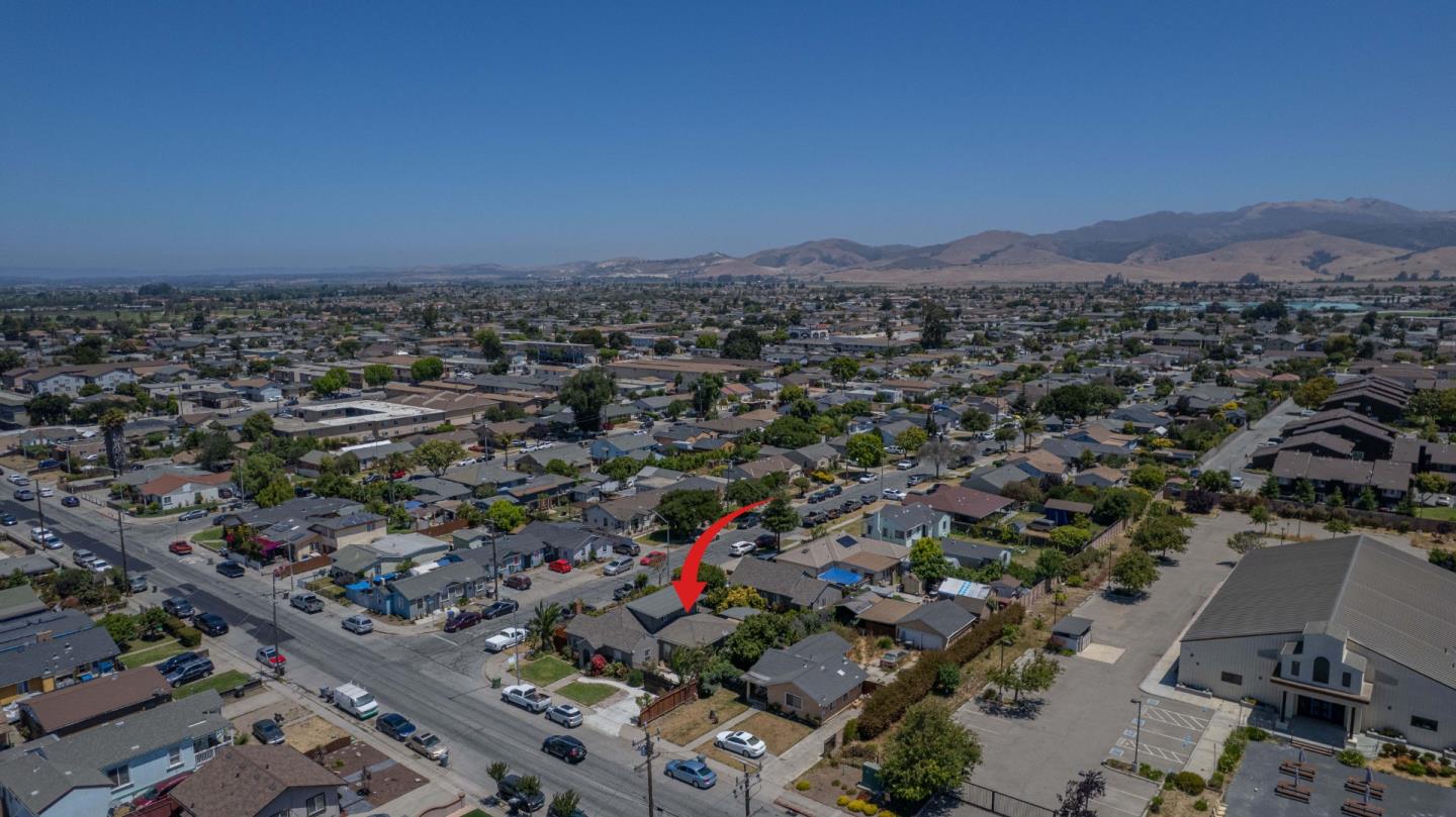 Detail Gallery Image 3 of 37 For 1117 Garner Ave, Salinas,  CA 93905 - 4 Beds | 2 Baths