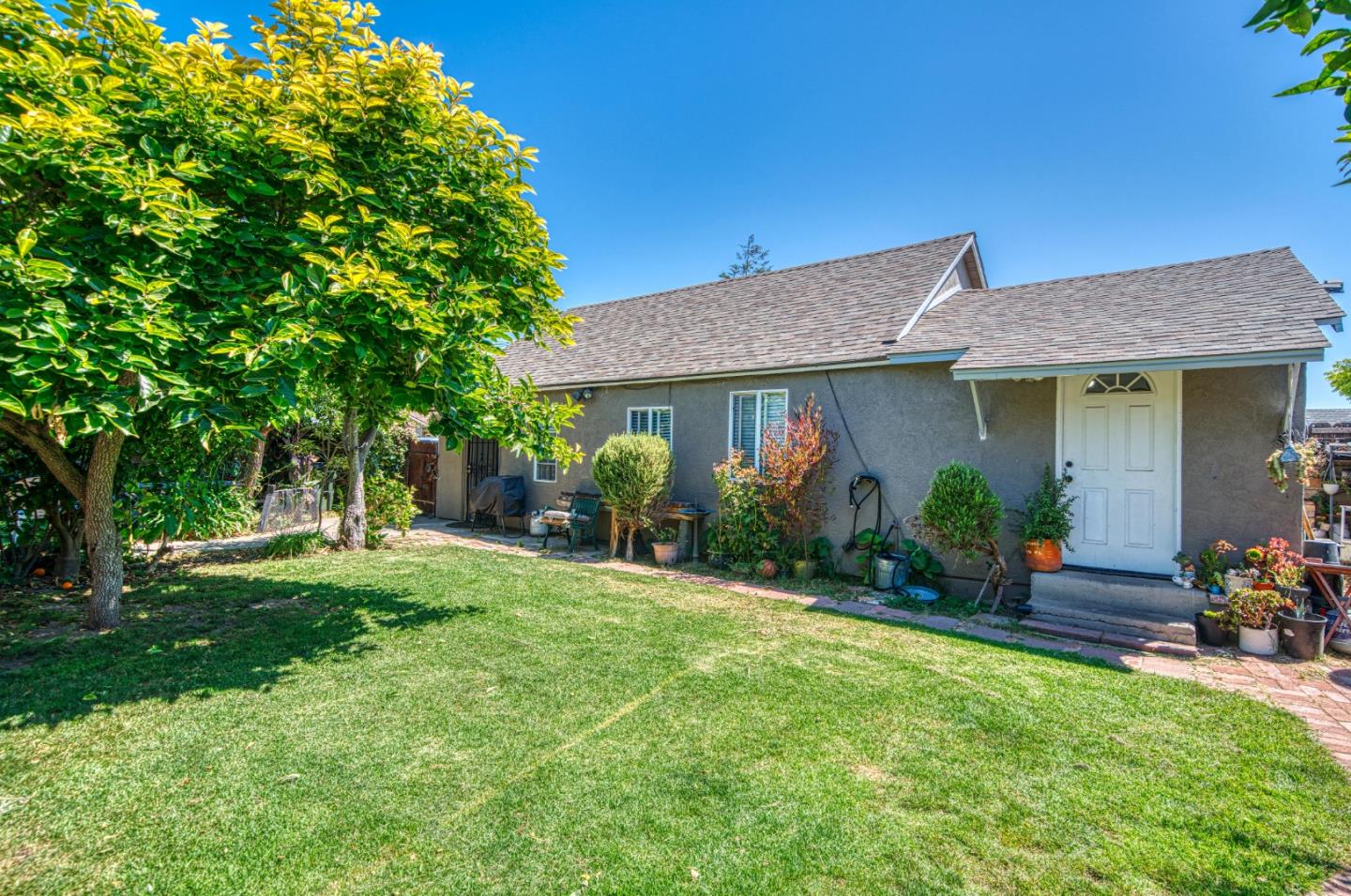 Detail Gallery Image 32 of 37 For 1117 Garner Ave, Salinas,  CA 93905 - 4 Beds | 2 Baths