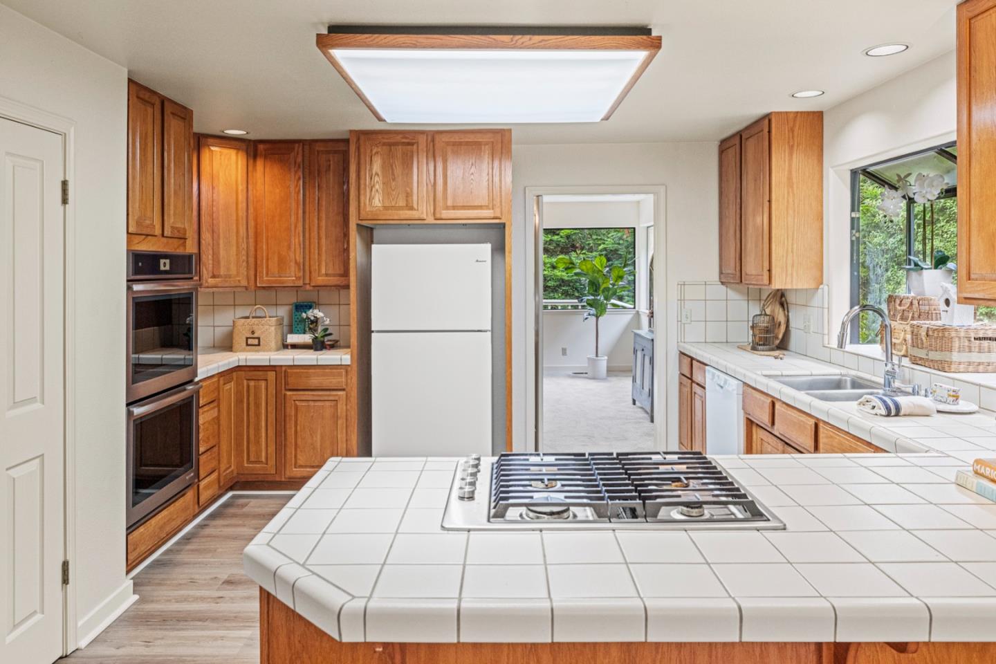 Detail Gallery Image 10 of 25 For 23 Cramden Dr, Monterey,  CA 93940 - 4 Beds | 3/1 Baths