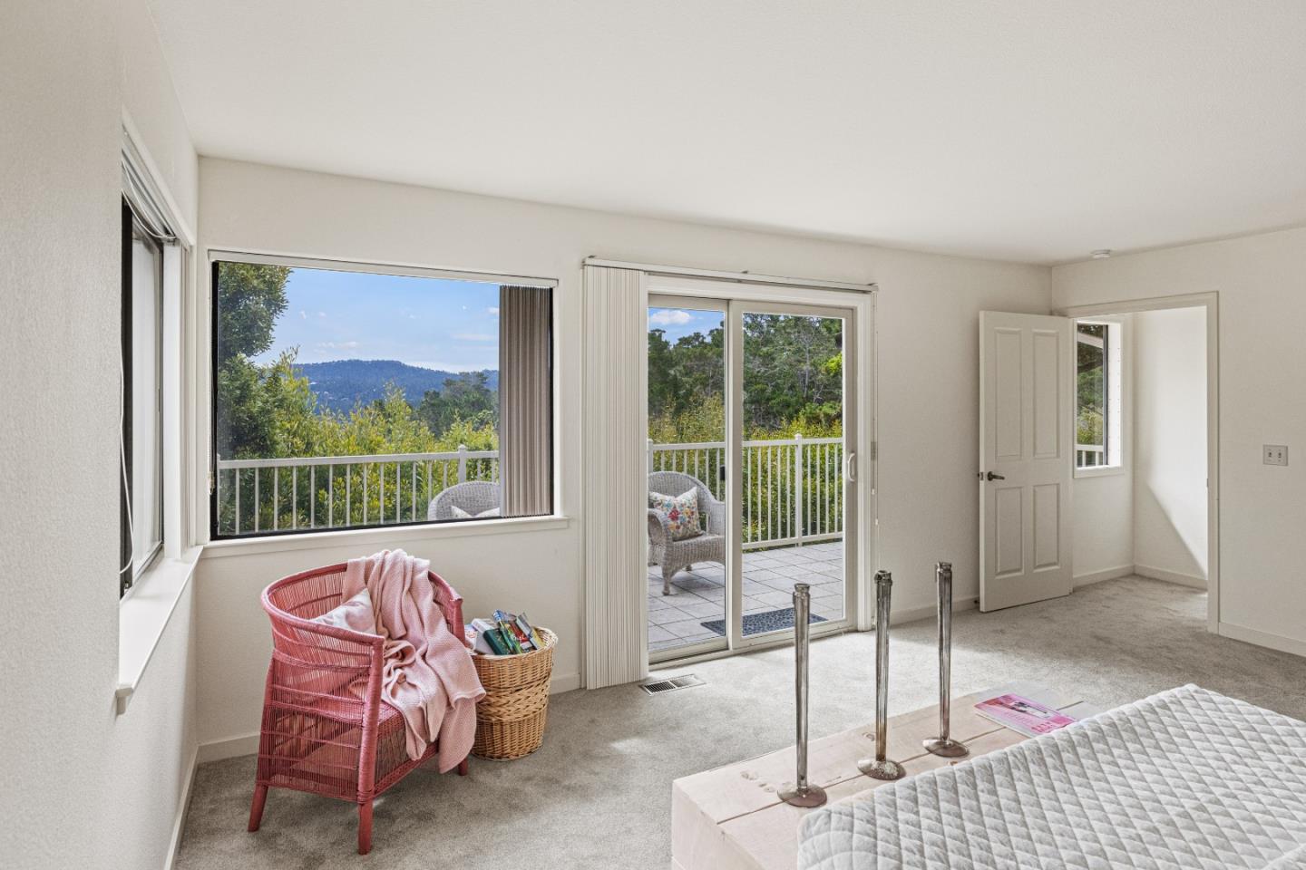 Detail Gallery Image 13 of 25 For 23 Cramden Dr, Monterey,  CA 93940 - 4 Beds | 3/1 Baths