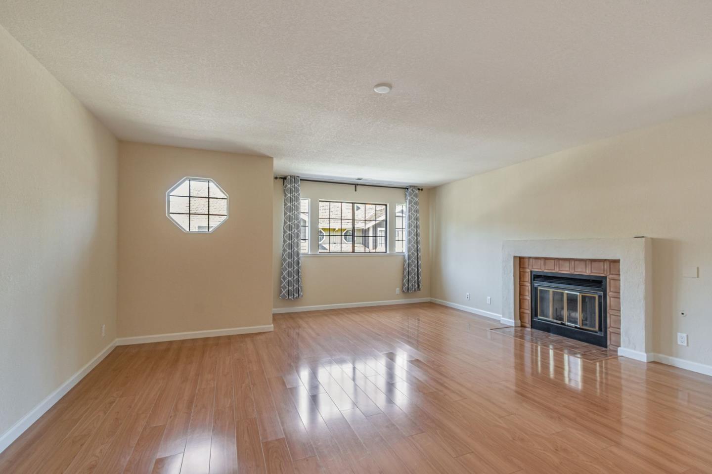 Detail Gallery Image 12 of 29 For 2421 Rebecca Lynn Way, Santa Clara,  CA 95050 - 3 Beds | 2 Baths