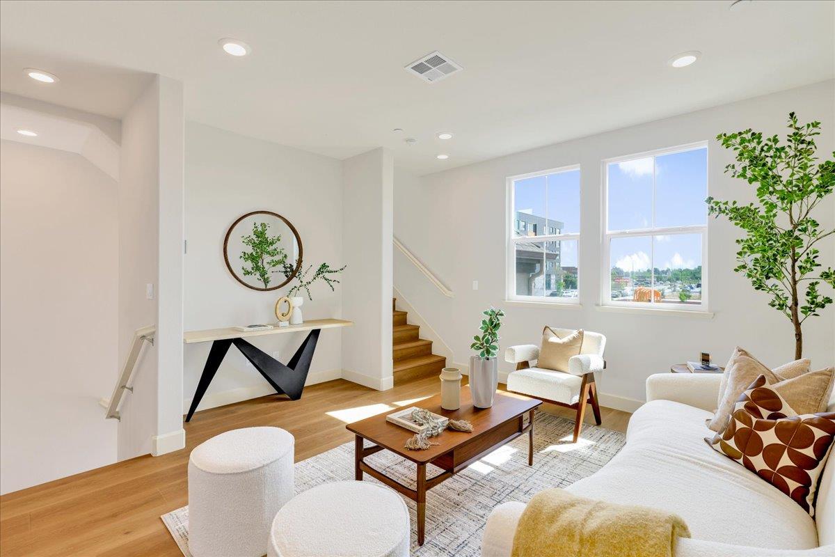 Thumbnail for 1011 Bellante Ln #4,  San Jose, CA 95131