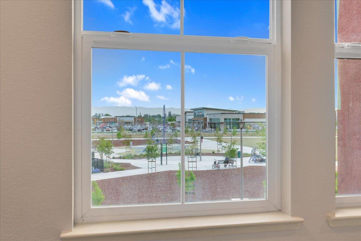 Detail Gallery Image 13 of 40 For 1011 Bellante Ln #4,  San Jose,  CA 95131 - 4 Beds | 3/1 Baths