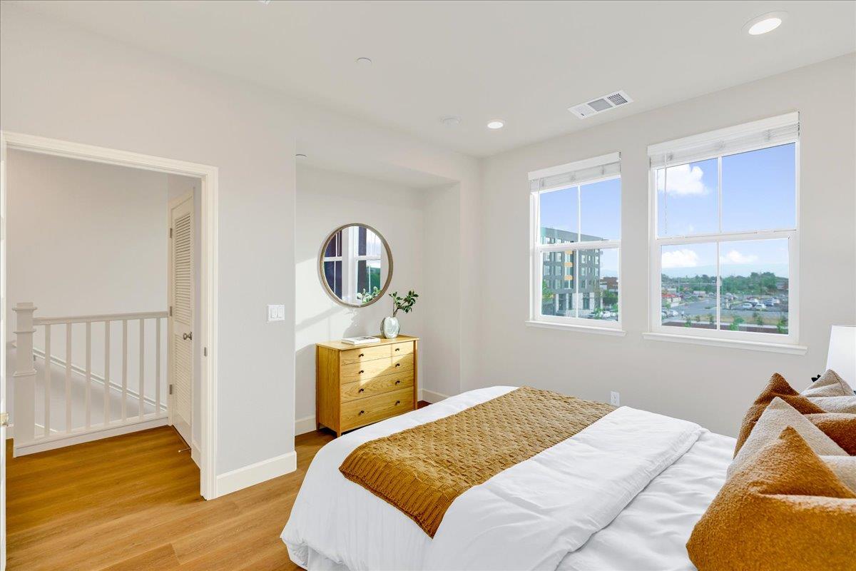 Detail Gallery Image 21 of 40 For 1011 Bellante Ln #4,  San Jose,  CA 95131 - 4 Beds | 3/1 Baths