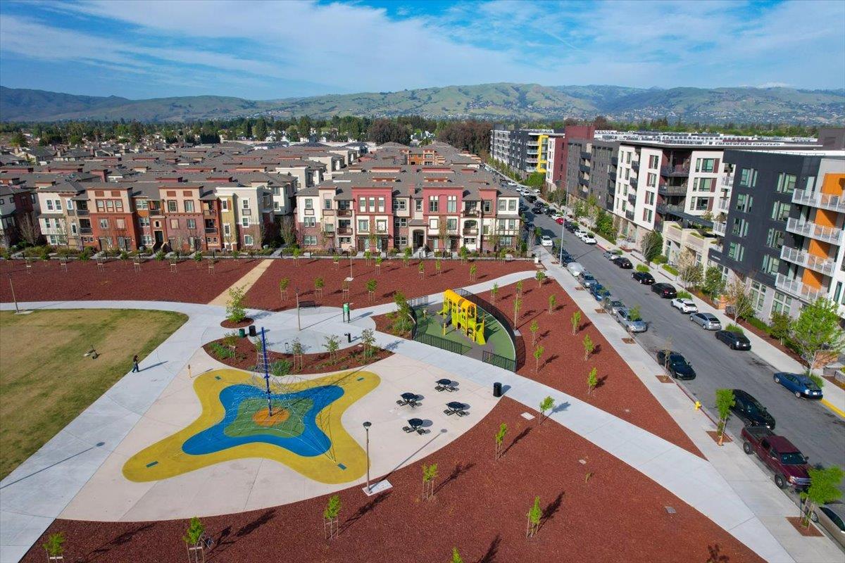 Detail Gallery Image 38 of 40 For 1011 Bellante Ln #4,  San Jose,  CA 95131 - 4 Beds | 3/1 Baths