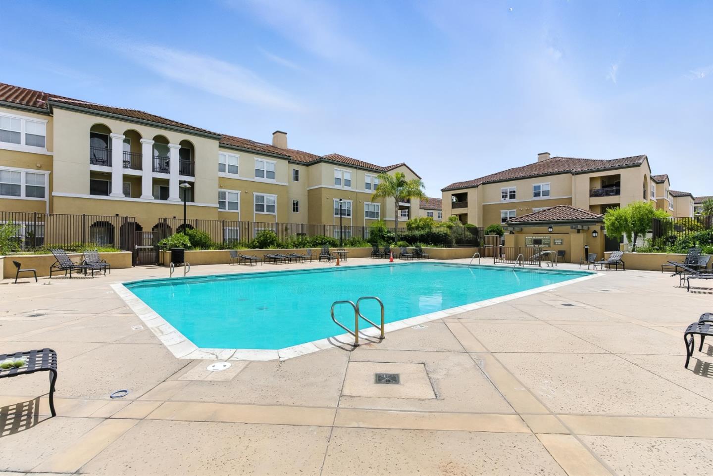 Detail Gallery Image 34 of 39 For 1883 Agnew Rd #426,  Santa Clara,  CA 95054 - 2 Beds | 2 Baths