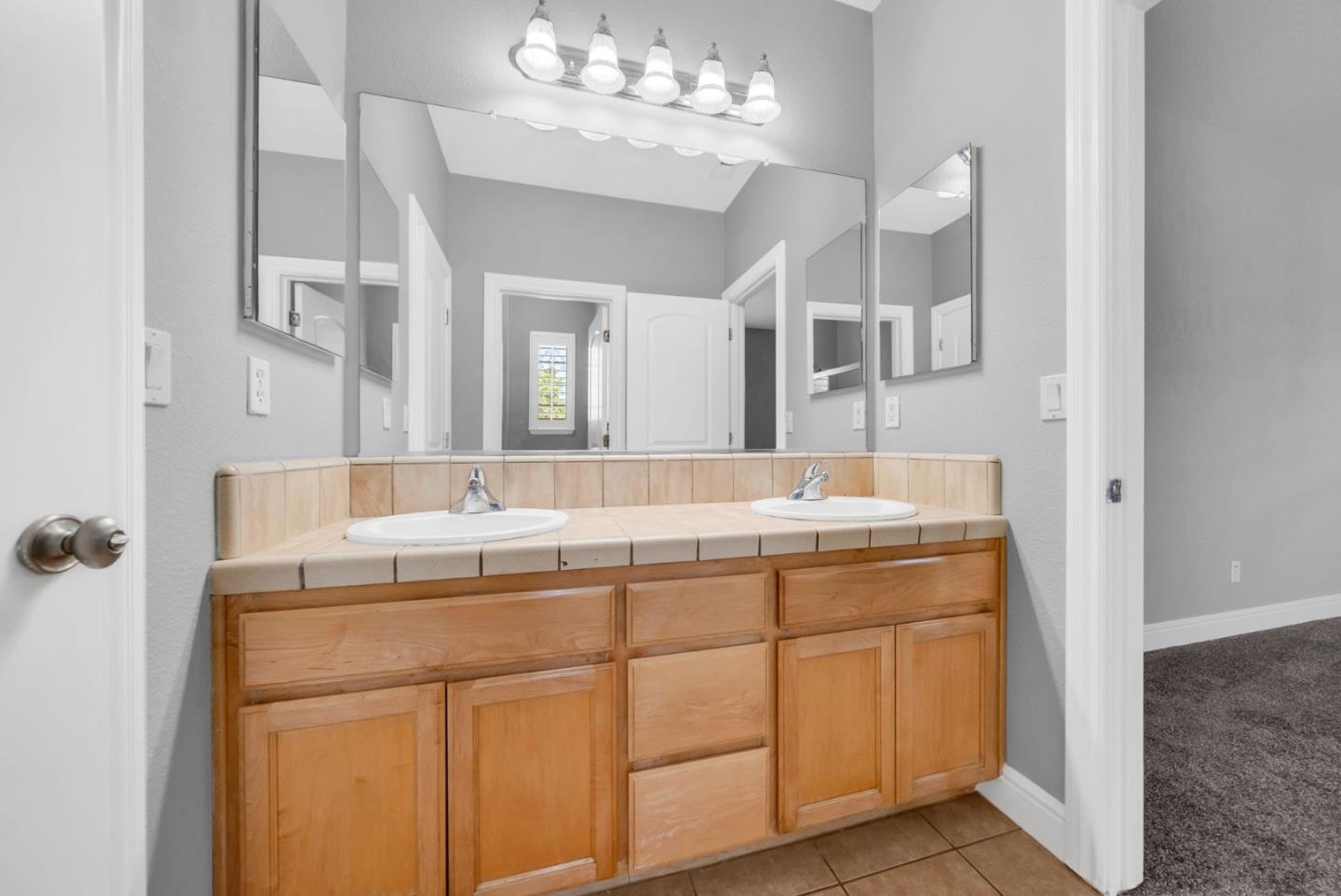 Detail Gallery Image 38 of 56 For 3099 Hastings Way, San Ramon,  CA 94582 - 5 Beds | 4 Baths