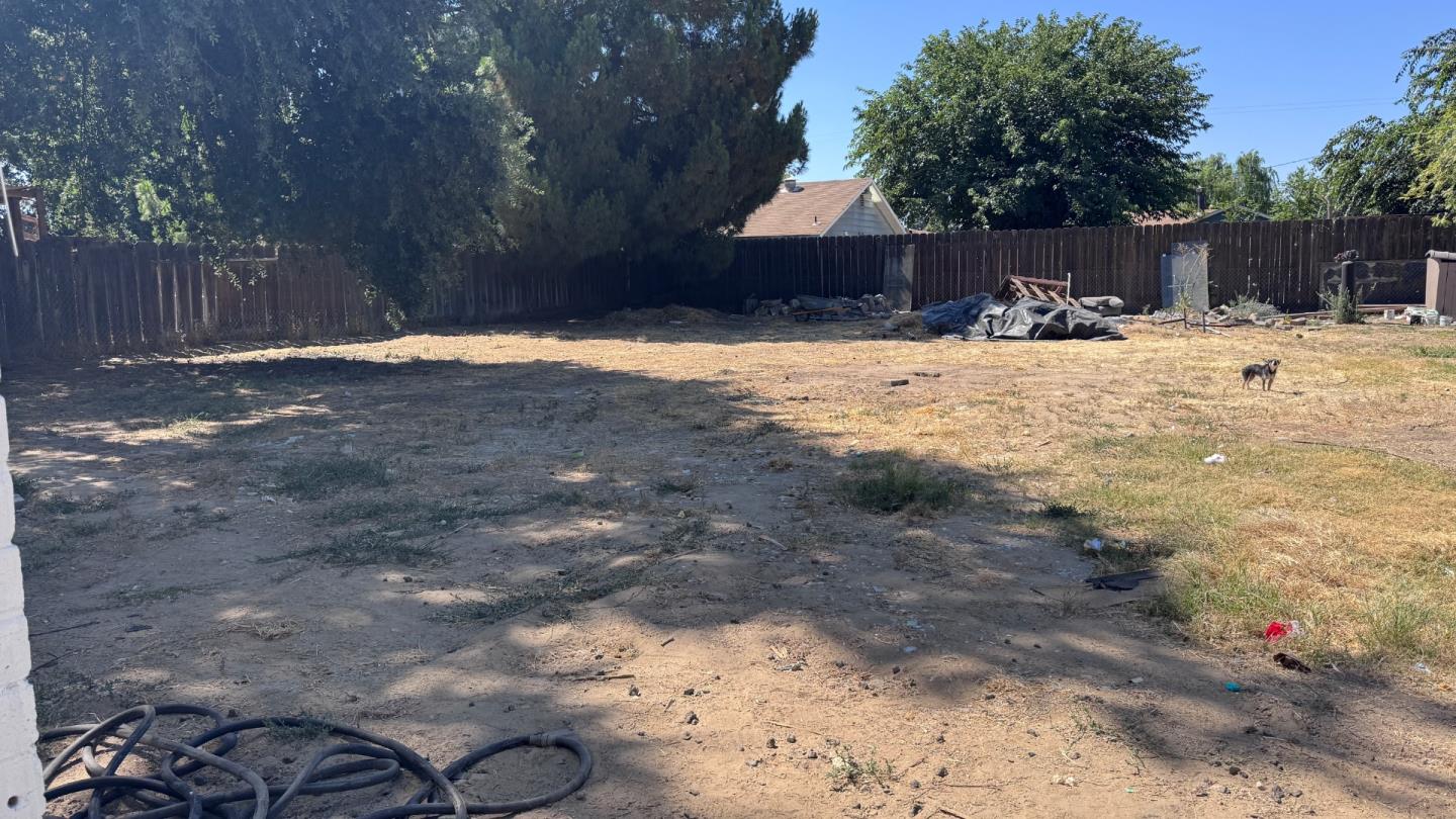 Detail Gallery Image 13 of 14 For 1720 River Rd, Modesto,  CA 95351 - 2 Beds | 1 Baths