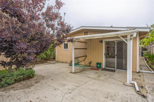 Detail Gallery Image 12 of 14 For 443 Tuttle Ave, Watsonville,  CA 95076 - 2 Beds | 2 Baths