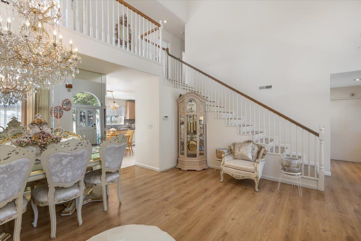 Detail Gallery Image 14 of 44 For 1611 Sierraville Ave, San Jose,  CA 95132 - 5 Beds | 3/1 Baths