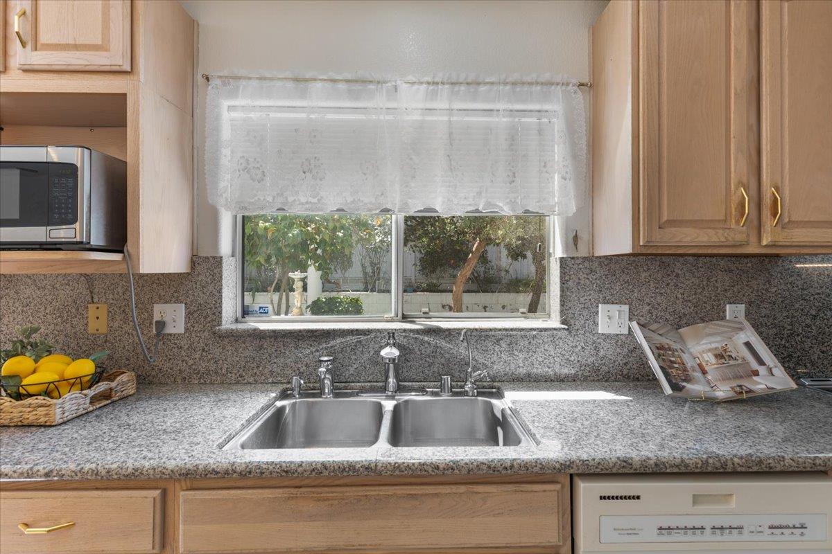 Detail Gallery Image 19 of 44 For 1611 Sierraville Ave, San Jose,  CA 95132 - 5 Beds | 3/1 Baths