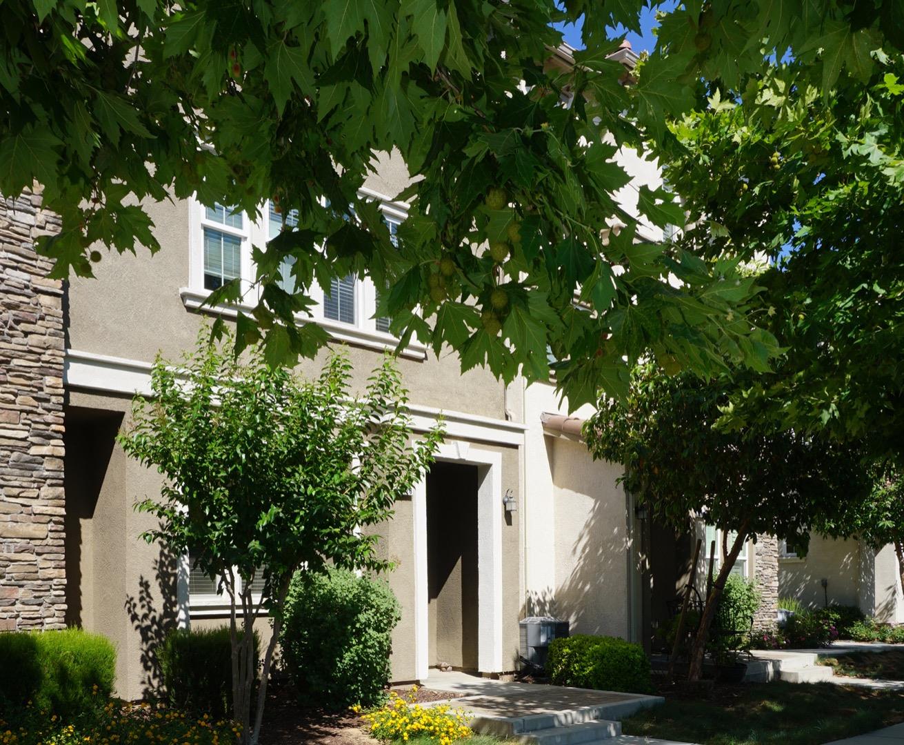 Detail Gallery Image 2 of 50 For 18028 Monterey St, Morgan Hill,  CA 95037 - 3 Beds | 2/1 Baths