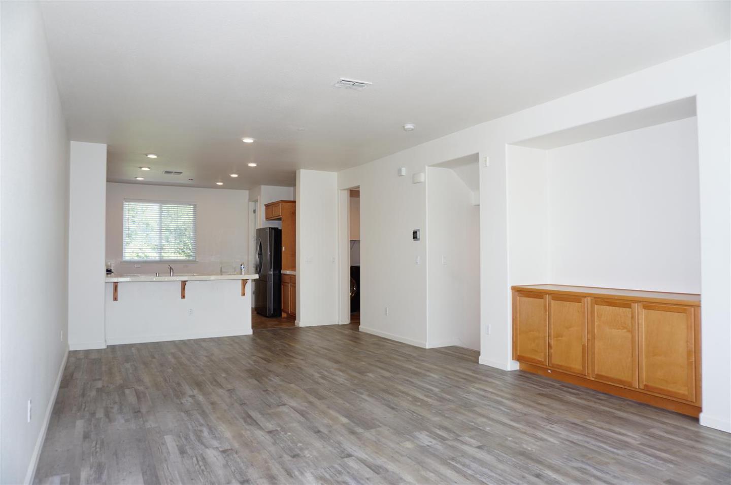 Detail Gallery Image 7 of 50 For 18028 Monterey St, Morgan Hill,  CA 95037 - 3 Beds | 2/1 Baths