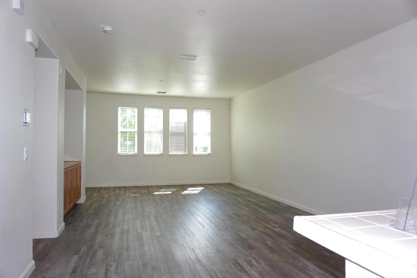 Detail Gallery Image 8 of 50 For 18028 Monterey St, Morgan Hill,  CA 95037 - 3 Beds | 2/1 Baths