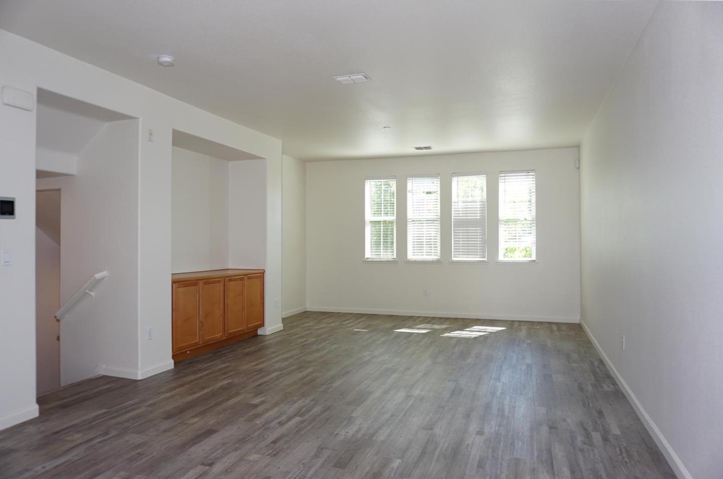 Detail Gallery Image 9 of 50 For 18028 Monterey St, Morgan Hill,  CA 95037 - 3 Beds | 2/1 Baths