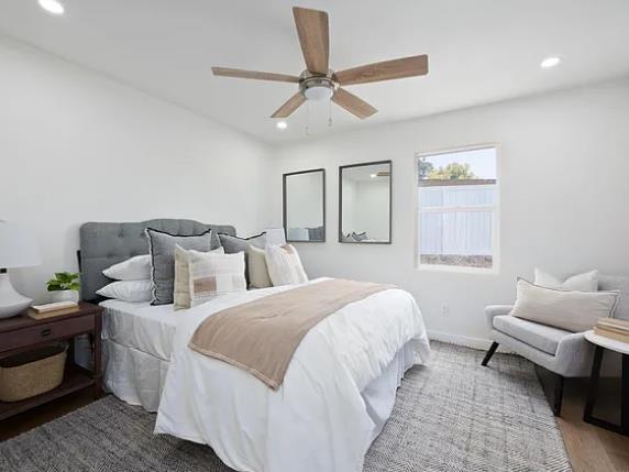 Detail Gallery Image 8 of 25 For 2250 Oceanside Blvd, Oceanside,  CA 92054 - 3 Beds | 2 Baths
