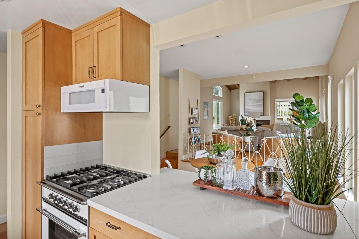 Detail Gallery Image 12 of 35 For 605 Sage Ct, Pacific Grove,  CA 93950 - 2 Beds | 2 Baths