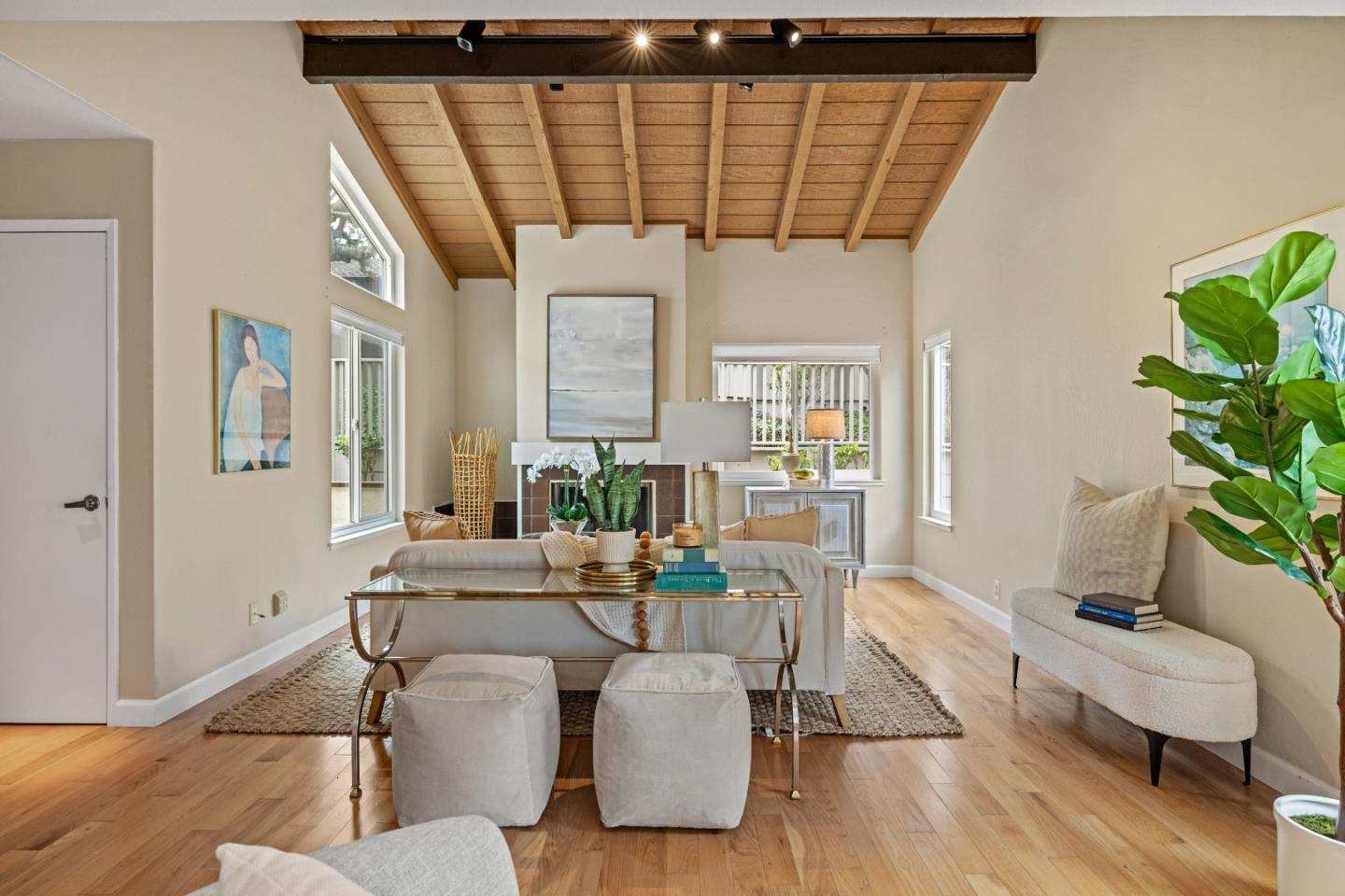Detail Gallery Image 6 of 35 For 605 Sage Ct, Pacific Grove,  CA 93950 - 2 Beds | 2 Baths