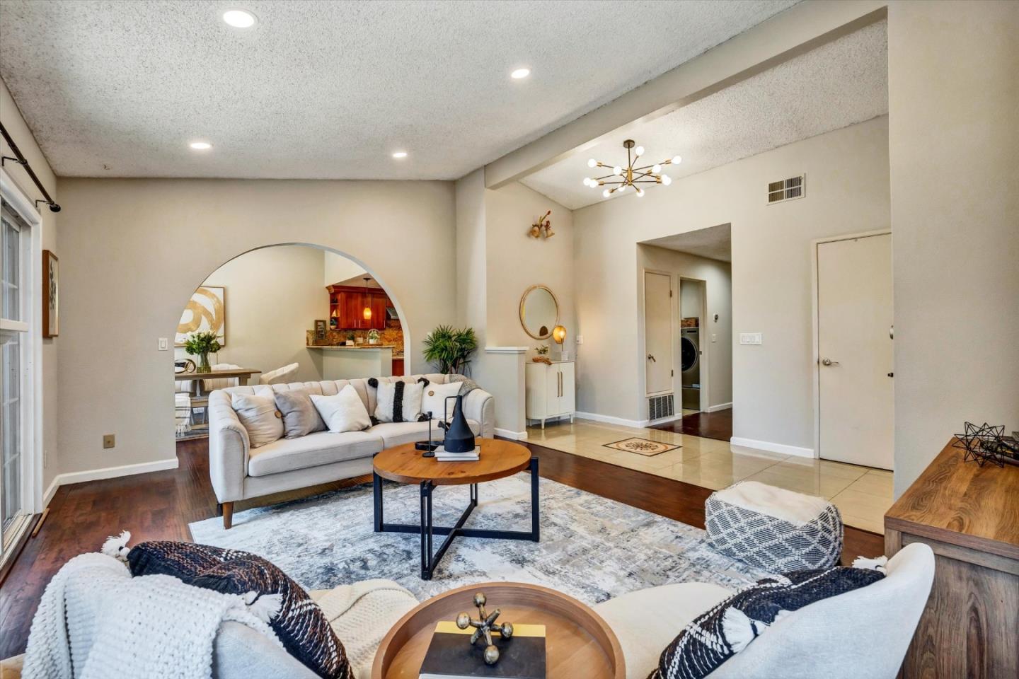 Detail Gallery Image 11 of 45 For 4241 Sora Ter, Fremont,  CA 94555 - 3 Beds | 2 Baths