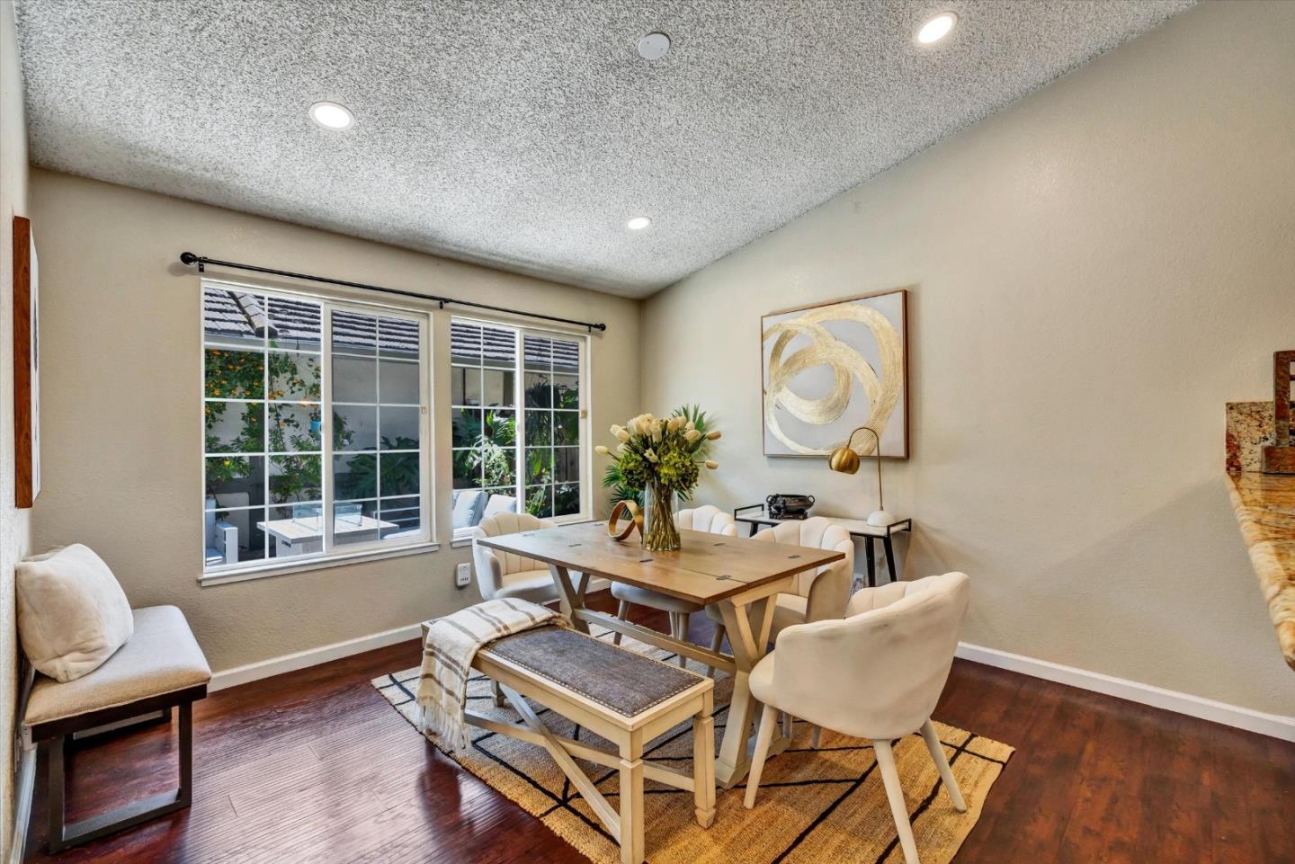 Detail Gallery Image 14 of 45 For 4241 Sora Ter, Fremont,  CA 94555 - 3 Beds | 2 Baths