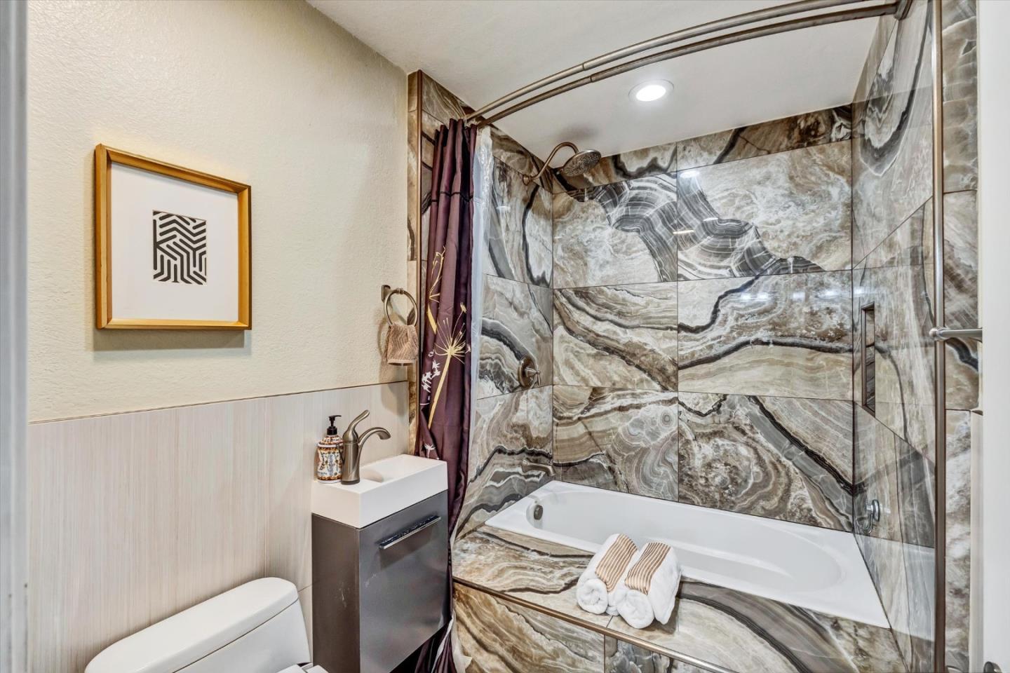 Detail Gallery Image 29 of 45 For 4241 Sora Ter, Fremont,  CA 94555 - 3 Beds | 2 Baths