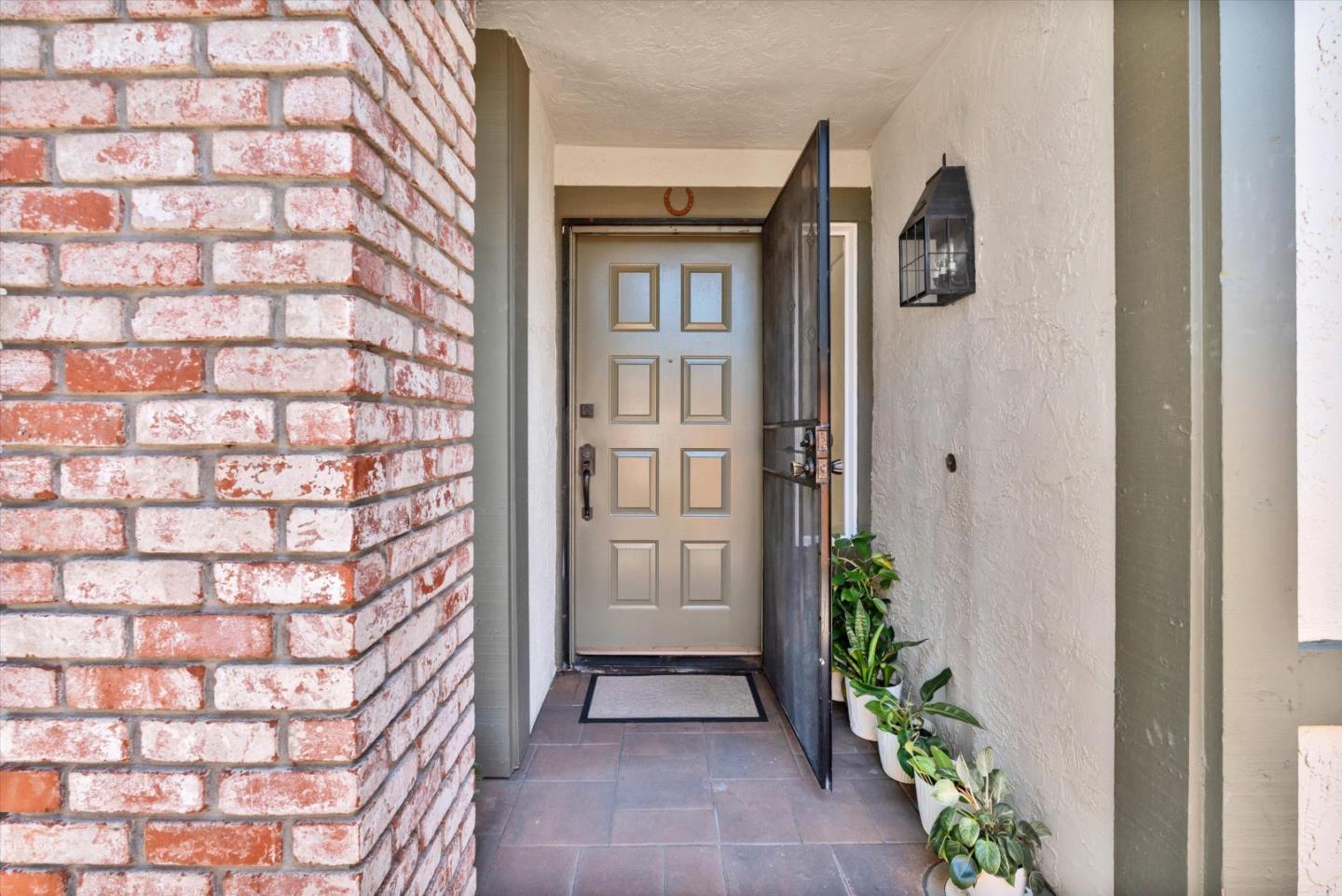 Detail Gallery Image 7 of 45 For 4241 Sora Ter, Fremont,  CA 94555 - 3 Beds | 2 Baths