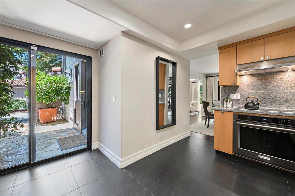 Detail Gallery Image 10 of 41 For 116 Calle Nivel, Los Gatos,  CA 95032 - 3 Beds | 2/1 Baths