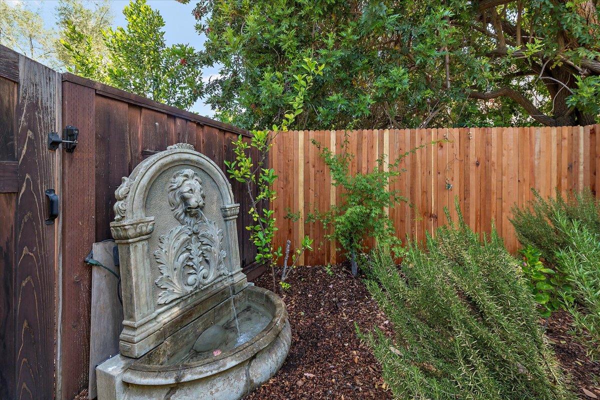 Detail Gallery Image 26 of 41 For 116 Calle Nivel, Los Gatos,  CA 95032 - 3 Beds | 2/1 Baths