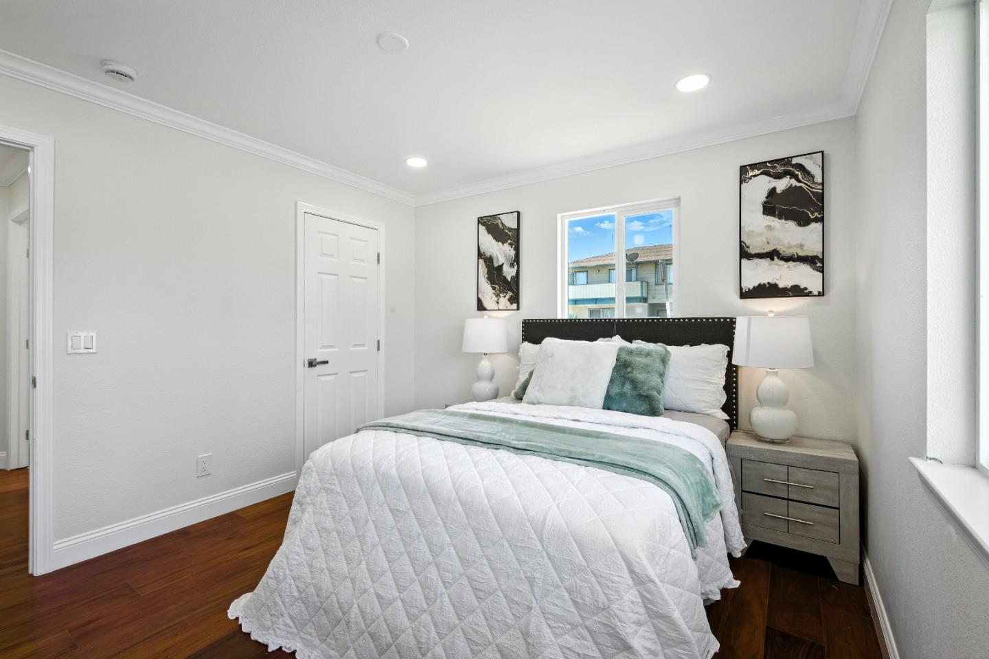 Detail Gallery Image 25 of 64 For 552 Borregas Ave, Sunnyvale,  CA 94085 - 5 Beds | 3 Baths