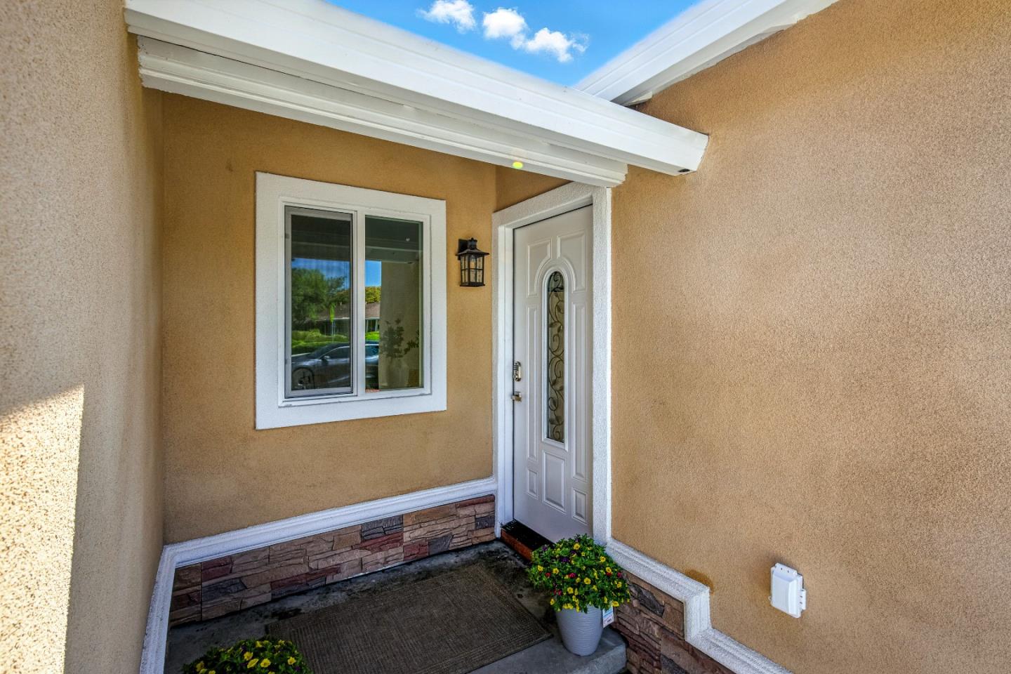 Detail Gallery Image 6 of 64 For 552 Borregas Ave, Sunnyvale,  CA 94085 - 5 Beds | 3 Baths