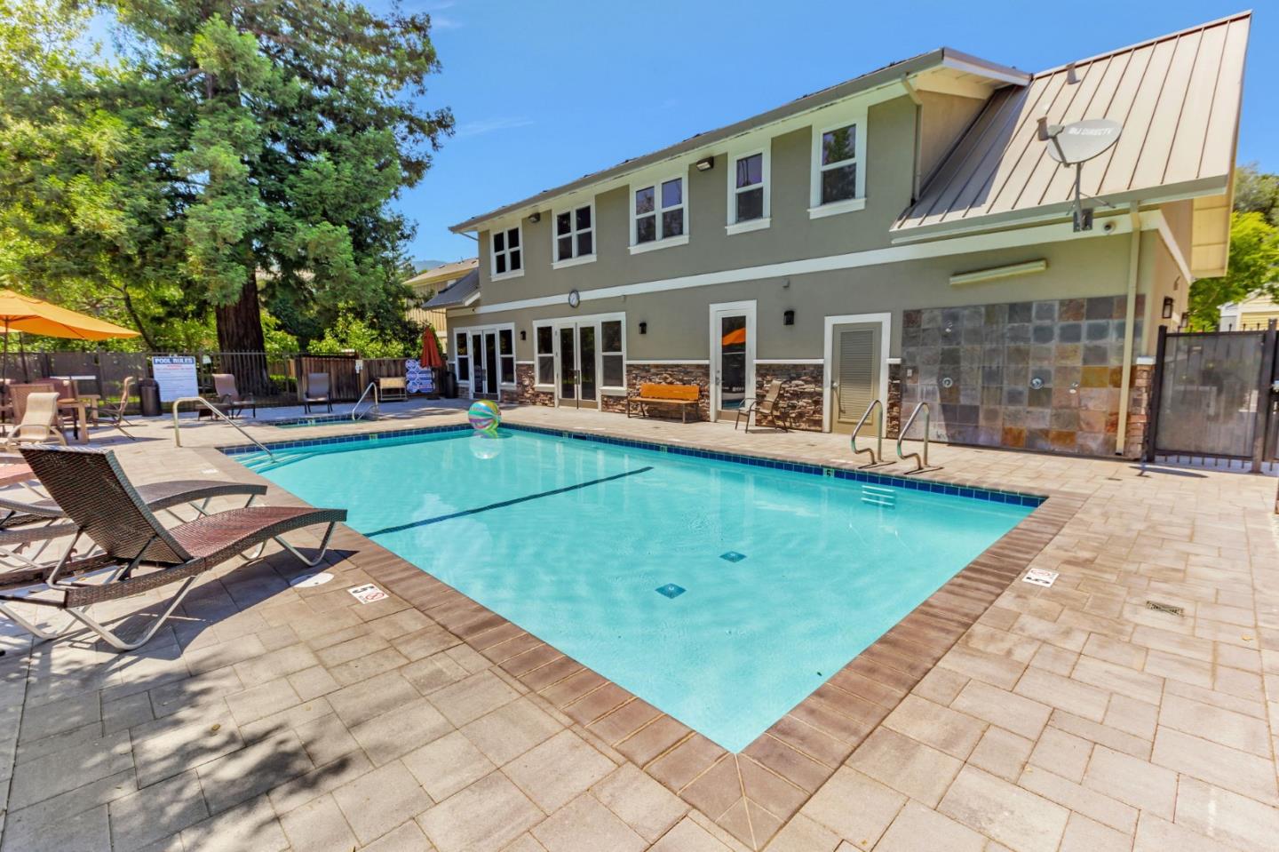 Detail Gallery Image 32 of 37 For 221 Creekside Village Dr, Los Gatos,  CA 95032 - 4 Beds | 2/1 Baths