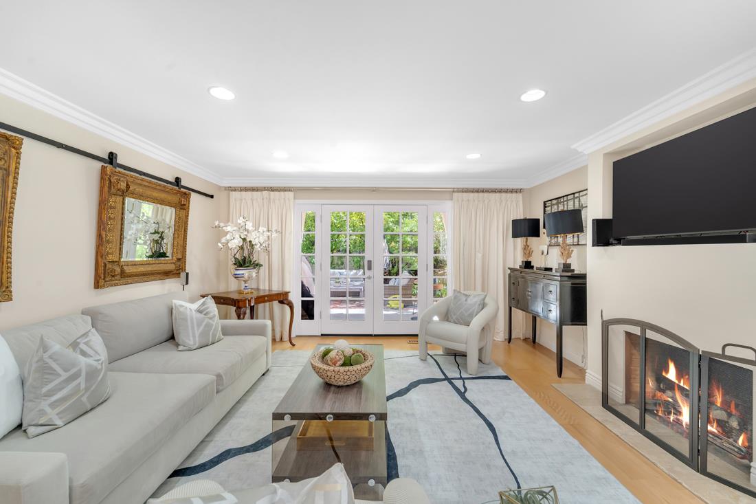Detail Gallery Image 4 of 53 For 600 Pennsylvania #22,  Los Gatos,  CA 95030 - 2 Beds | 2/1 Baths