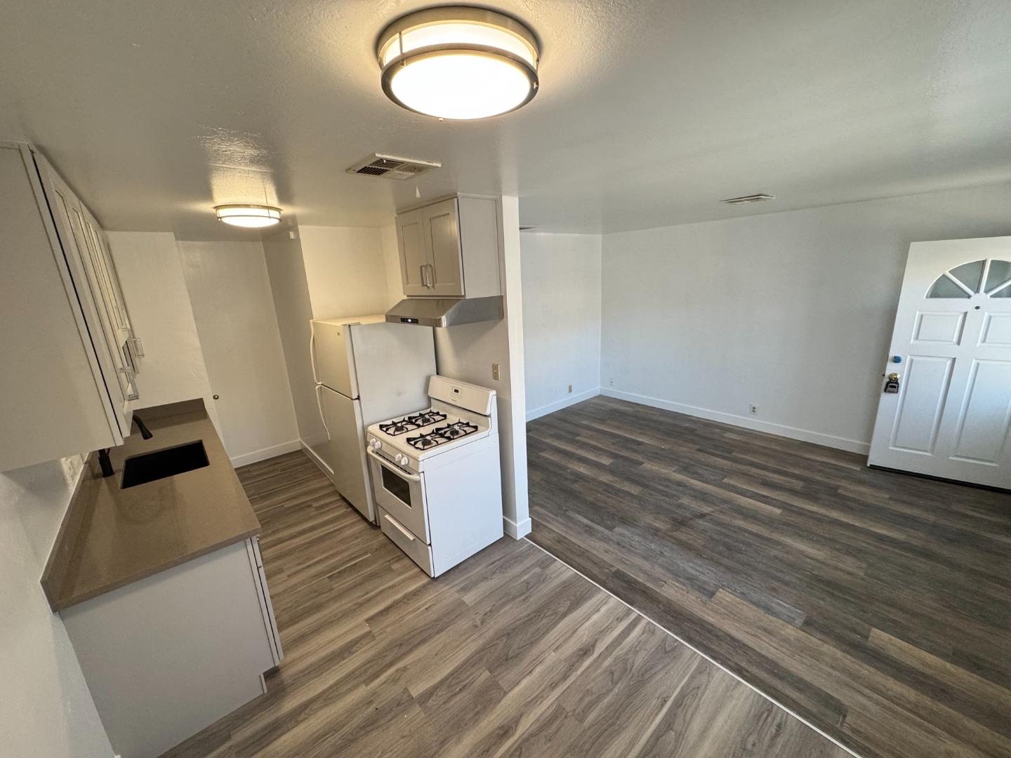 Detail Gallery Image 6 of 24 For 2070 3rd St, Santa Clara,  CA 95054 - – Beds | – Baths