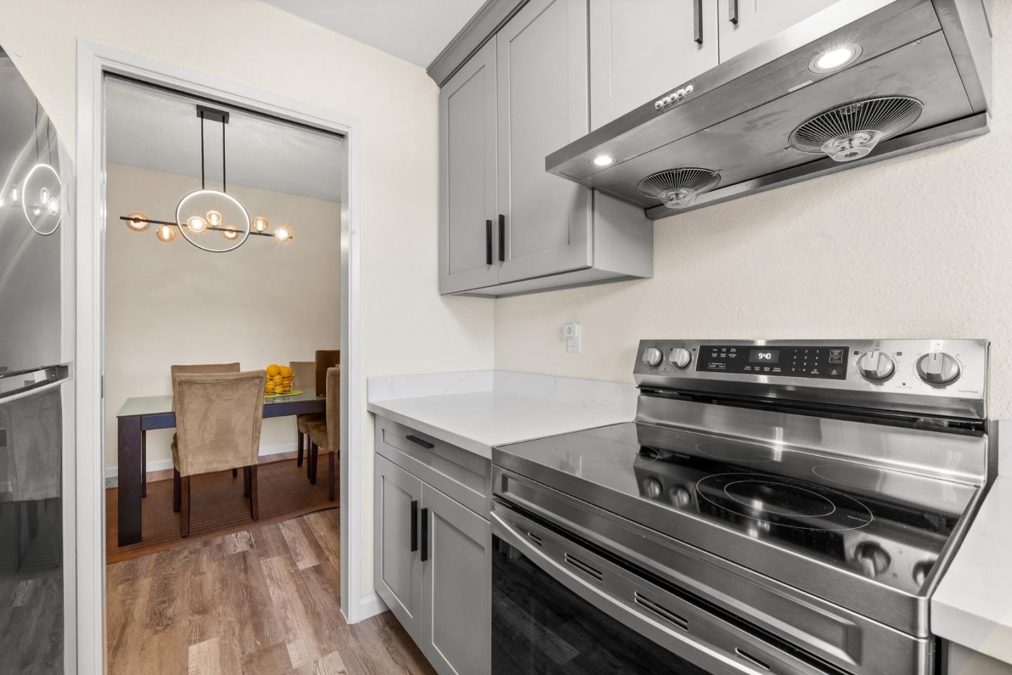 Detail Gallery Image 11 of 28 For 6043 Joaquin Murieta Ave #B,  Newark,  CA 94560 - 2 Beds | 1 Baths