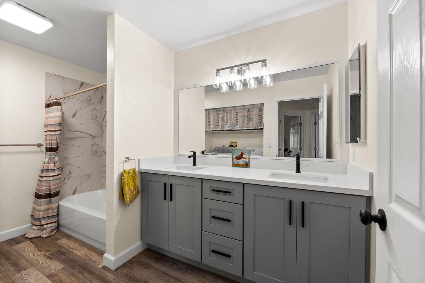 Detail Gallery Image 17 of 28 For 6043 Joaquin Murieta Ave #B,  Newark,  CA 94560 - 2 Beds | 1 Baths